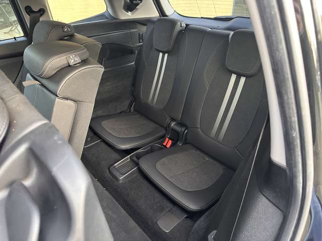 BMW 216 Gran Tourer - led -Camera - Pano - SportLine