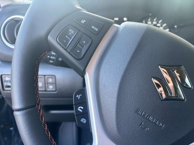 Suzuki Vitara 1.4 Mild-Hybrid Tsuki Automaat - Fulloption - 7 jaar garantie - lifetimeassistance