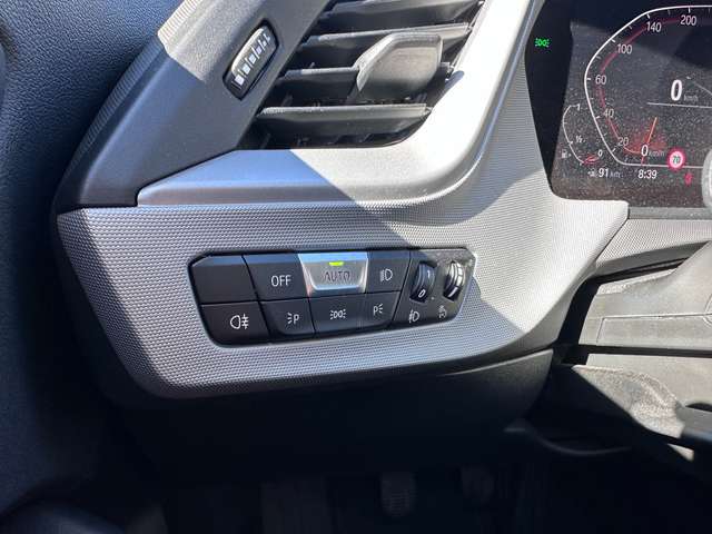 BMW 116 i - LED - Carplay/Android Auto - Cruise - Navi